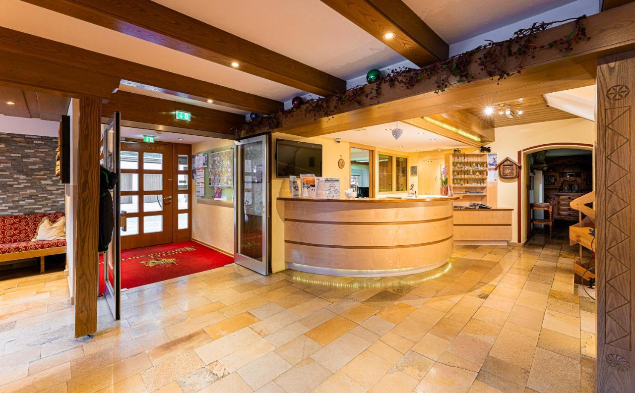 Hotel Kajetansbruecke Pfunds Extérieur photo